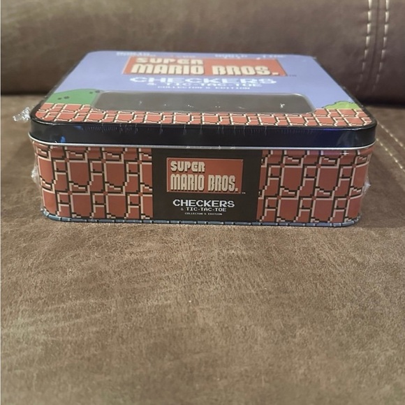 Super Mario Bros Checkers & Tic-Tac-Toe - Picture 3 of 3